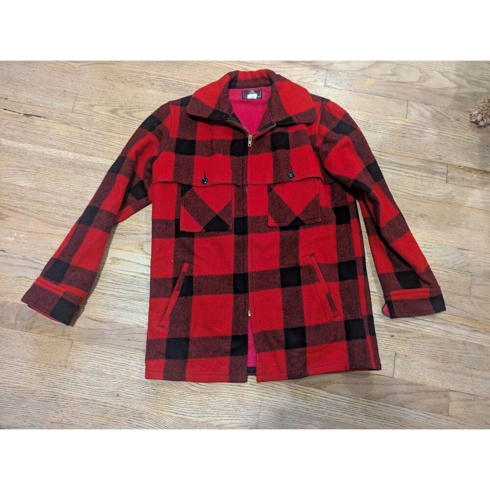 VTG Johnson Woolen Mills Mackinaw Coat Mens 38 Red Black Plaid Wool Zip Front US